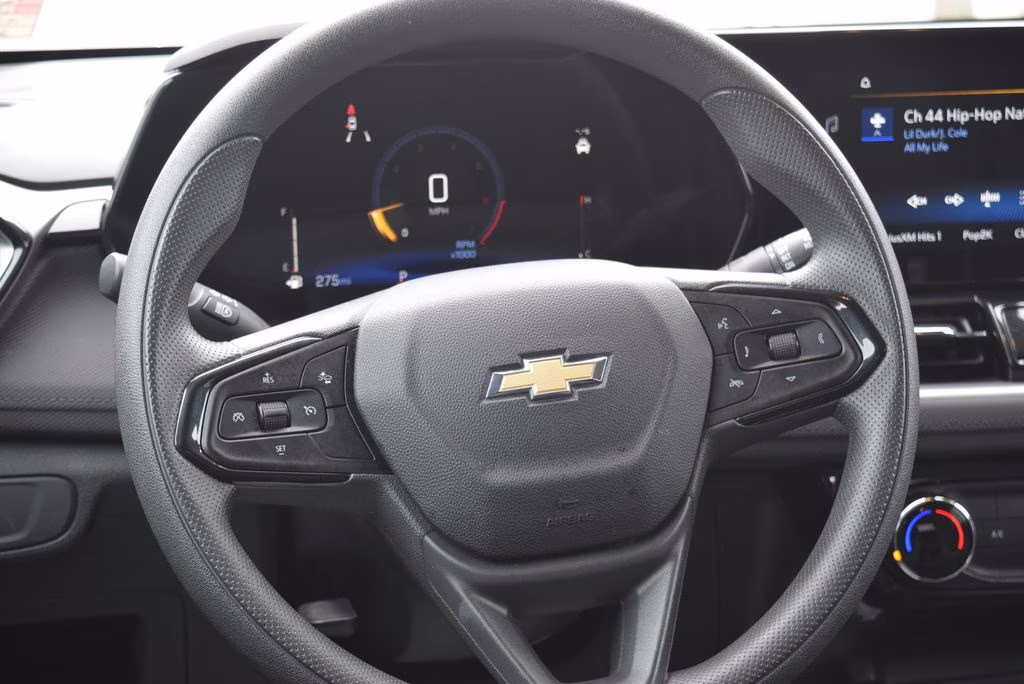 2025 Summit White Chevrolet Trailblazer LT FWD SUV