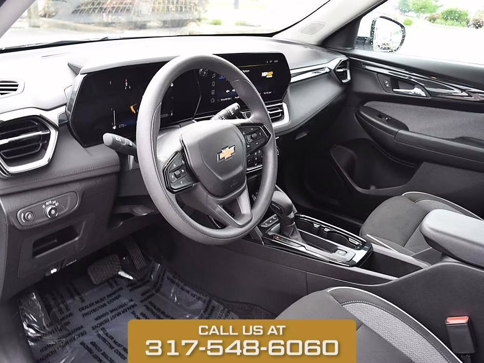 2025 Summit White Chevrolet Trailblazer LT FWD SUV