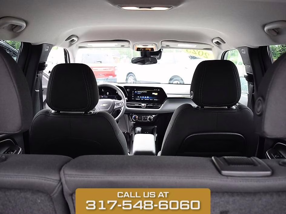 2025 Summit White Chevrolet Trailblazer LT FWD SUV
