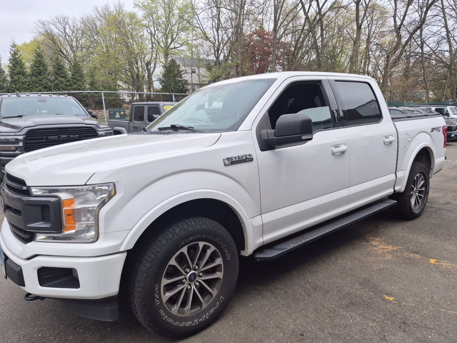 2020 Oxford White Ford F-150 XLT 4X4 Truck