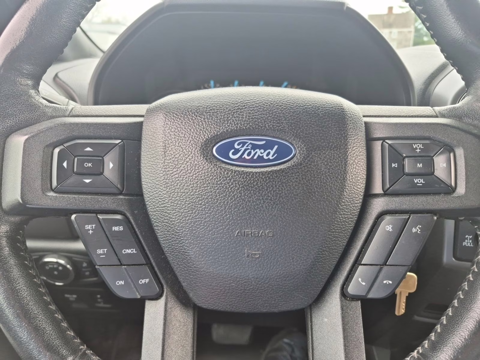 2020 Oxford White Ford F-150 XLT 4X4 Truck
