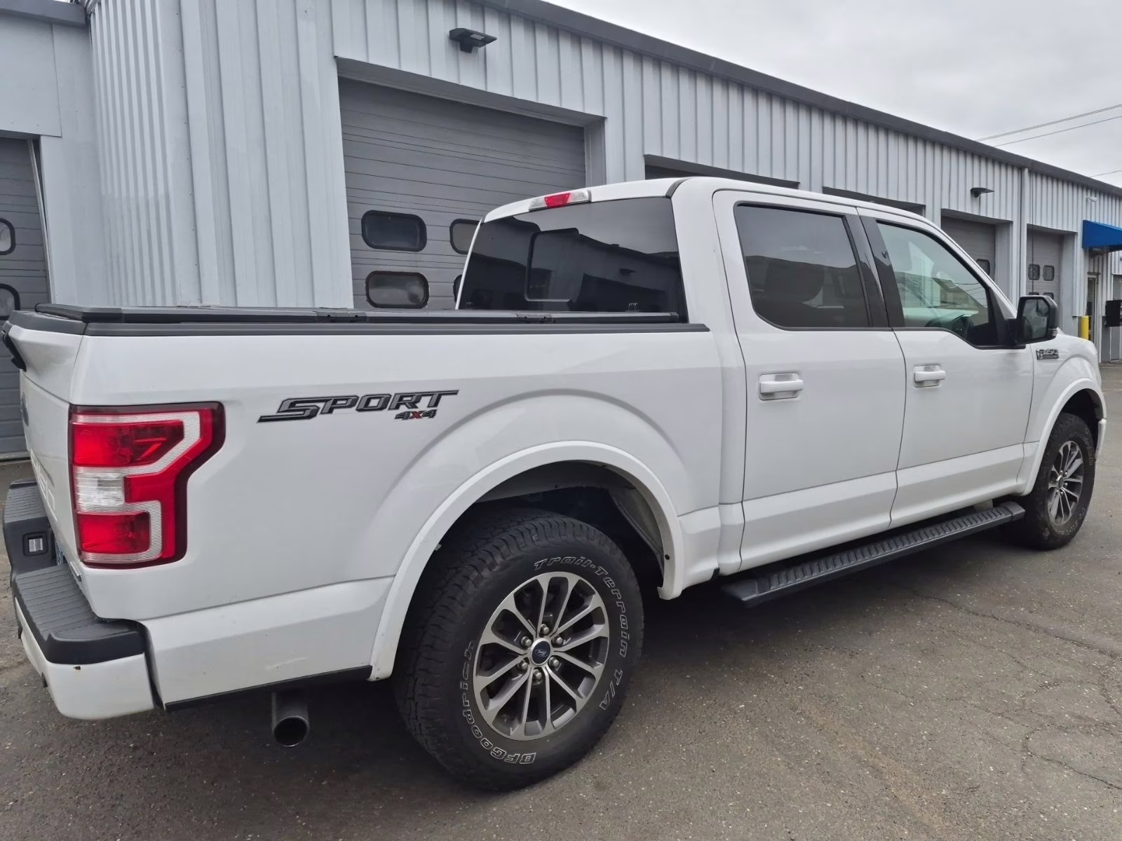 2020 Oxford White Ford F-150 XLT 4X4 Truck