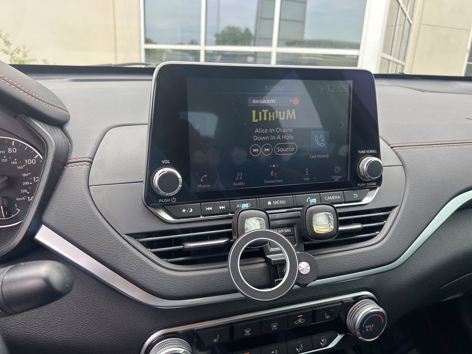 2019 Brilliant Silver Metallic Nissan Altima 2.5 SR FWD Sedan