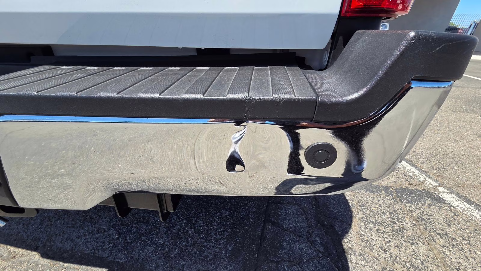 2017 Oxford White Ford Super Duty F-250 SRW Lariat 4X4 Truck