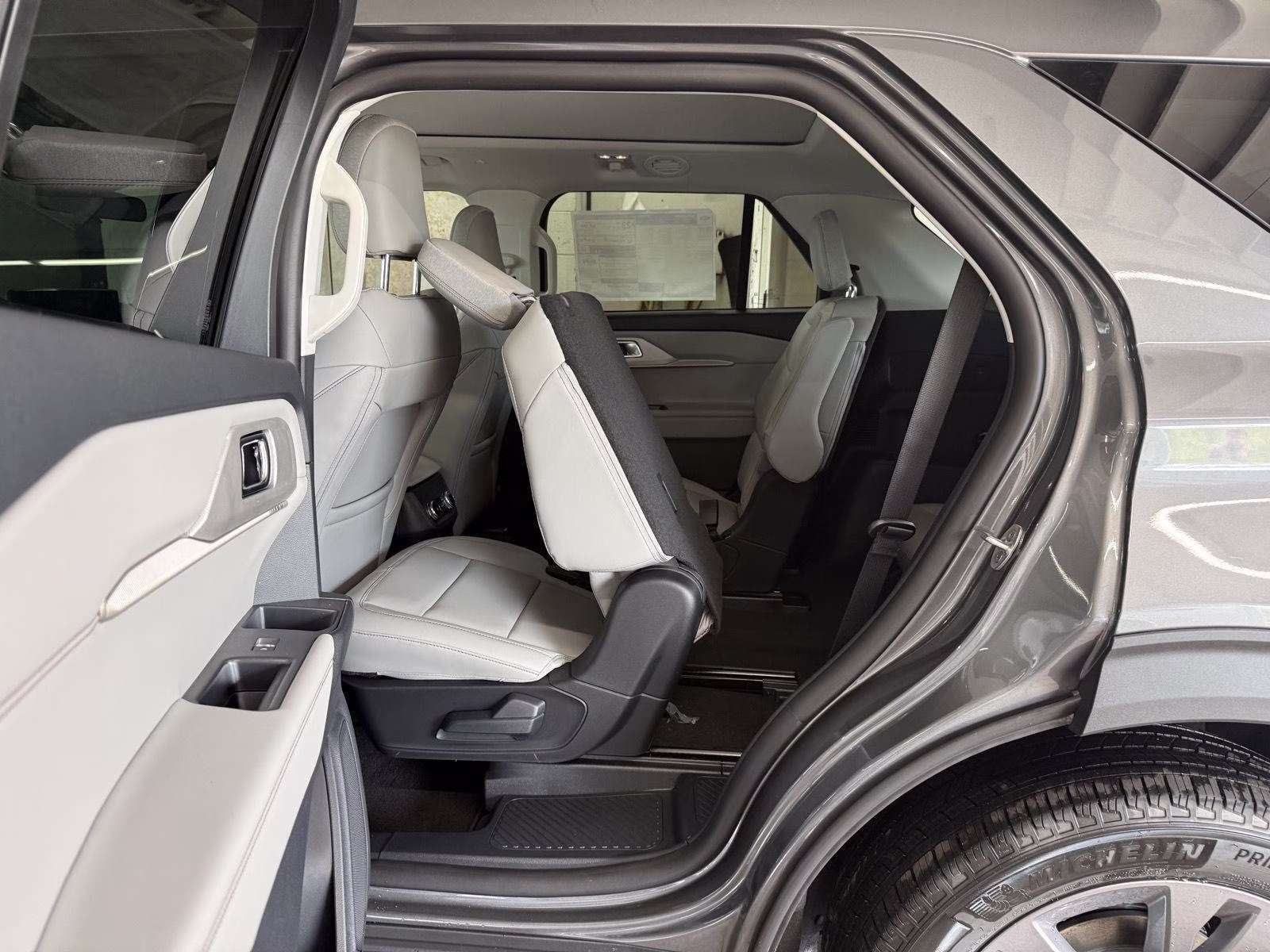 2026 Carbonized Gray Metallic Ford Explorer Active w/200A Pkg 4X4 SUV