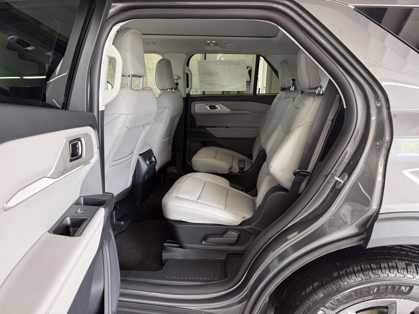 2026 Carbonized Gray Metallic Ford Explorer Active w/200A Pkg 4X4 SUV