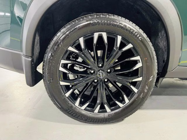 2026 Obsidian Green Nissan Rogue Dark Armor FWD SUV