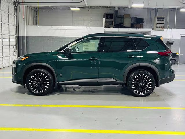 2026 Obsidian Green Nissan Rogue Dark Armor FWD SUV