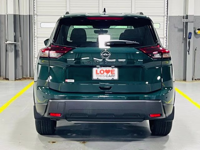 2026 Obsidian Green Nissan Rogue Dark Armor FWD SUV