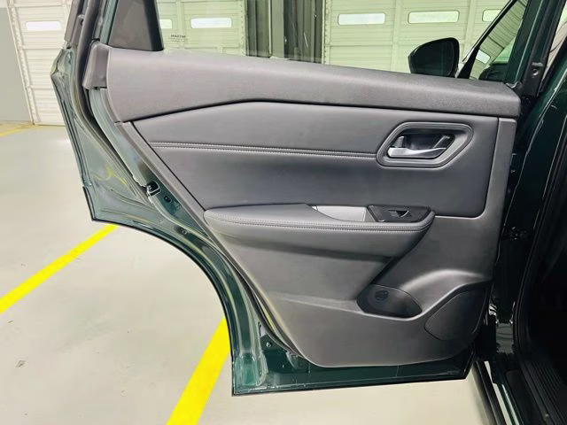 2026 Obsidian Green Nissan Rogue Dark Armor FWD SUV
