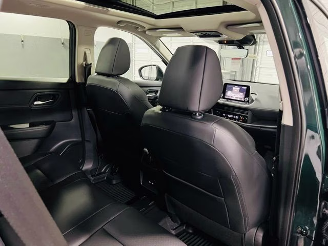 2026 Obsidian Green Nissan Rogue Dark Armor FWD SUV