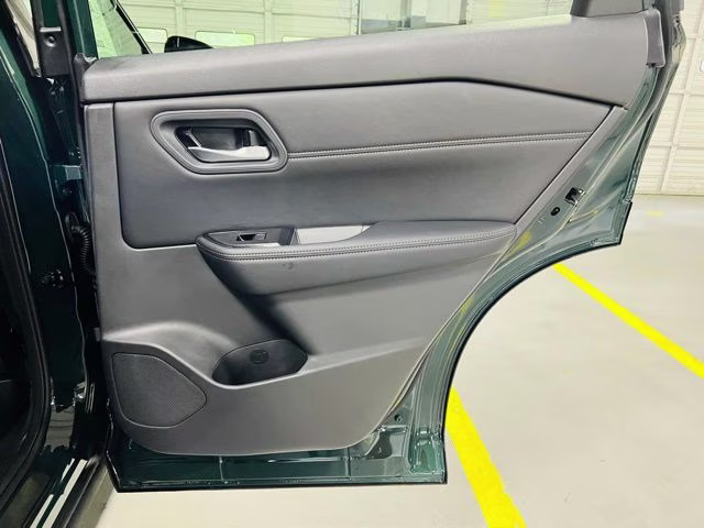 2026 Obsidian Green Nissan Rogue Dark Armor FWD SUV