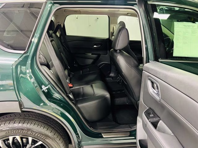 2026 Obsidian Green Nissan Rogue Dark Armor FWD SUV