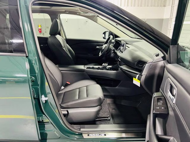 2026 Obsidian Green Nissan Rogue Dark Armor FWD SUV