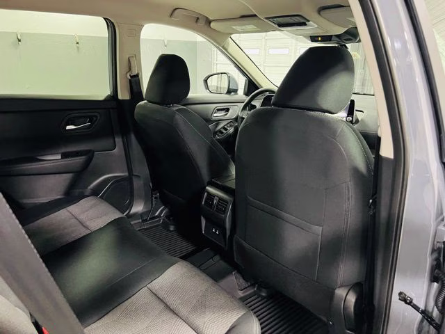 2026 Boulder Gray Pearl Nissan Rogue SV FWD SUV