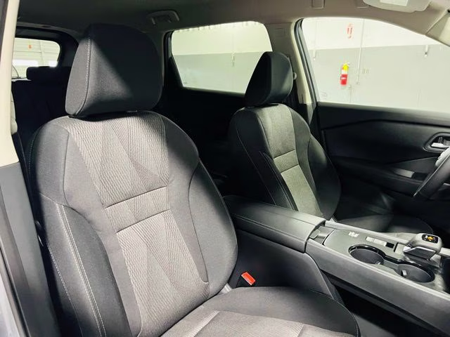2026 Boulder Gray Pearl Nissan Rogue SV FWD SUV
