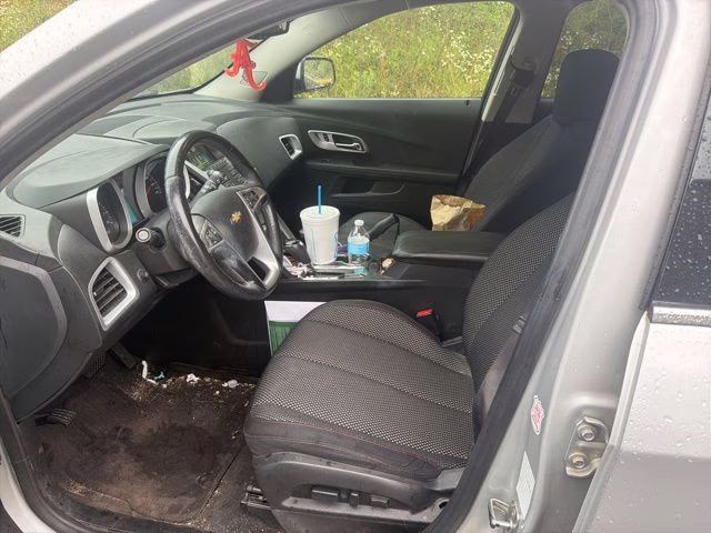 2016 Silver Ice Metallic Chevrolet Equinox LT FWD SUV