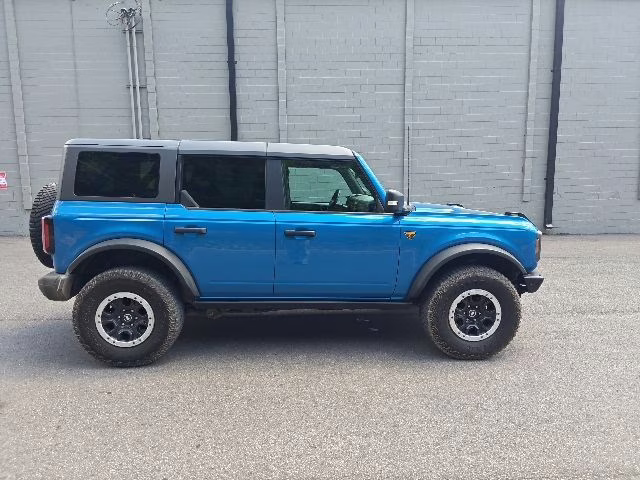2023 Velocity Blue Metallic Ford Bronco Badlands 4X4 SUV