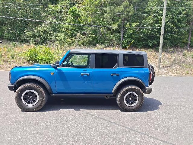 2023 Velocity Blue Metallic Ford Bronco Badlands 4X4 SUV