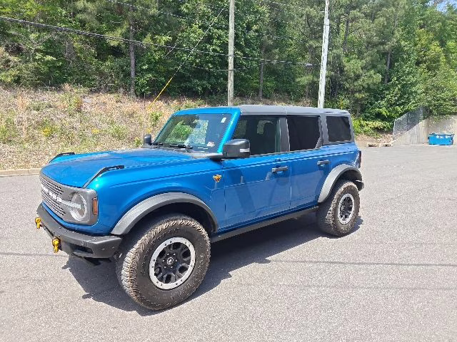 2023 Velocity Blue Metallic Ford Bronco Badlands 4X4 SUV