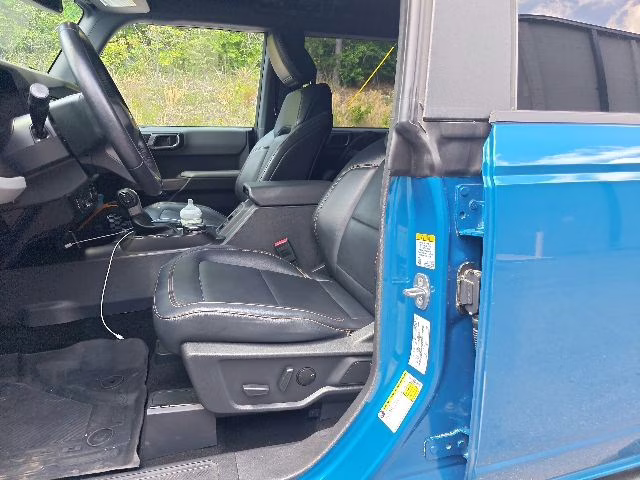 2023 Velocity Blue Metallic Ford Bronco Badlands 4X4 SUV