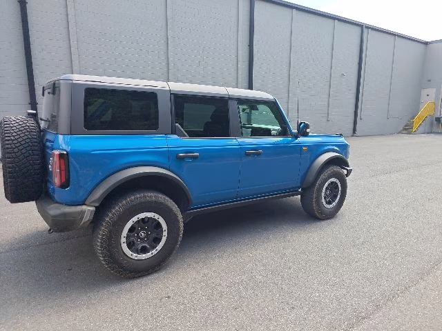2023 Velocity Blue Metallic Ford Bronco Badlands 4X4 SUV