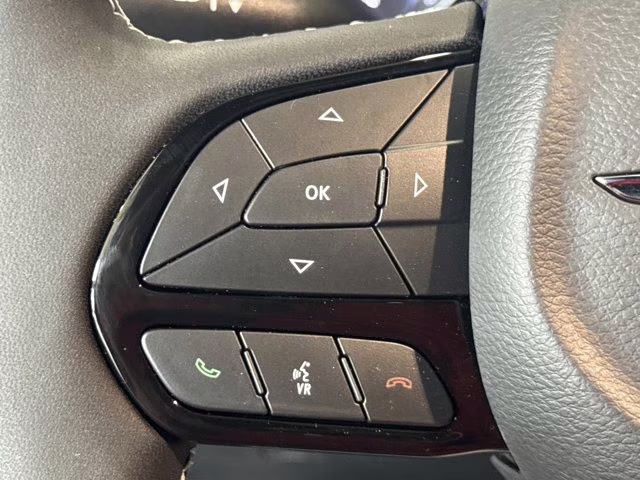 2026 Diamond Black Crystal Pearlcoat Chrysler Pacifica Limited FWD Van