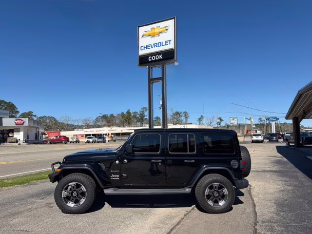2018 Black Jeep Wrangler Unlimited Sahara 4X4 SUV