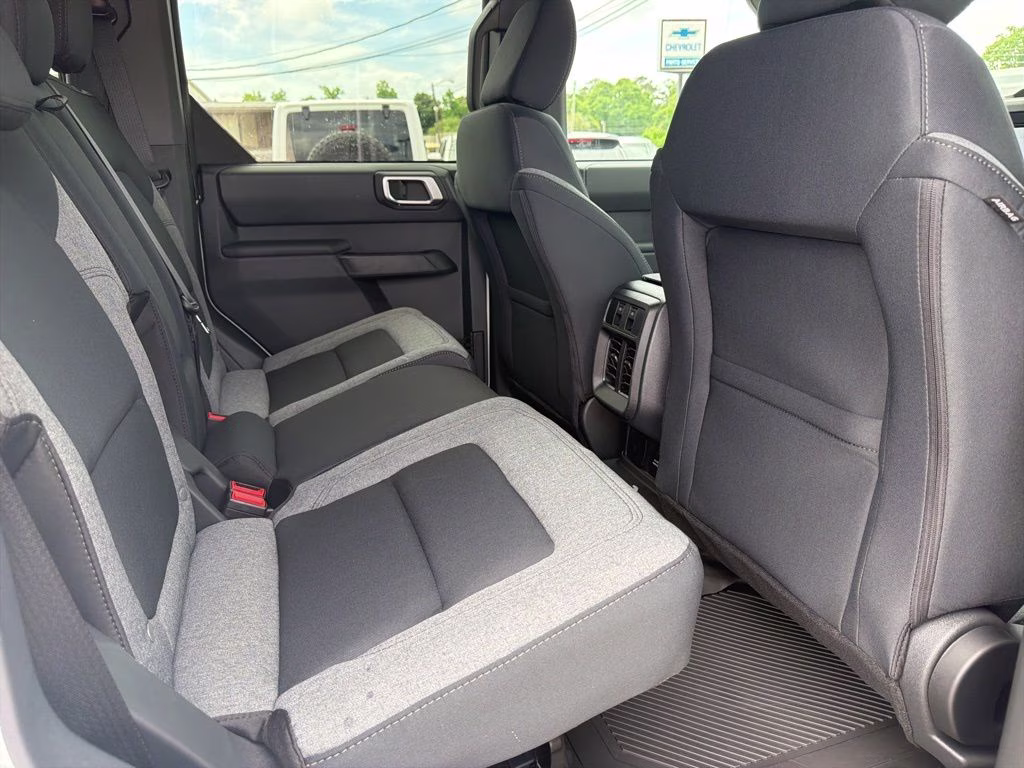 2026 Oxford White Ford Bronco Big Bend 4X4 SUV