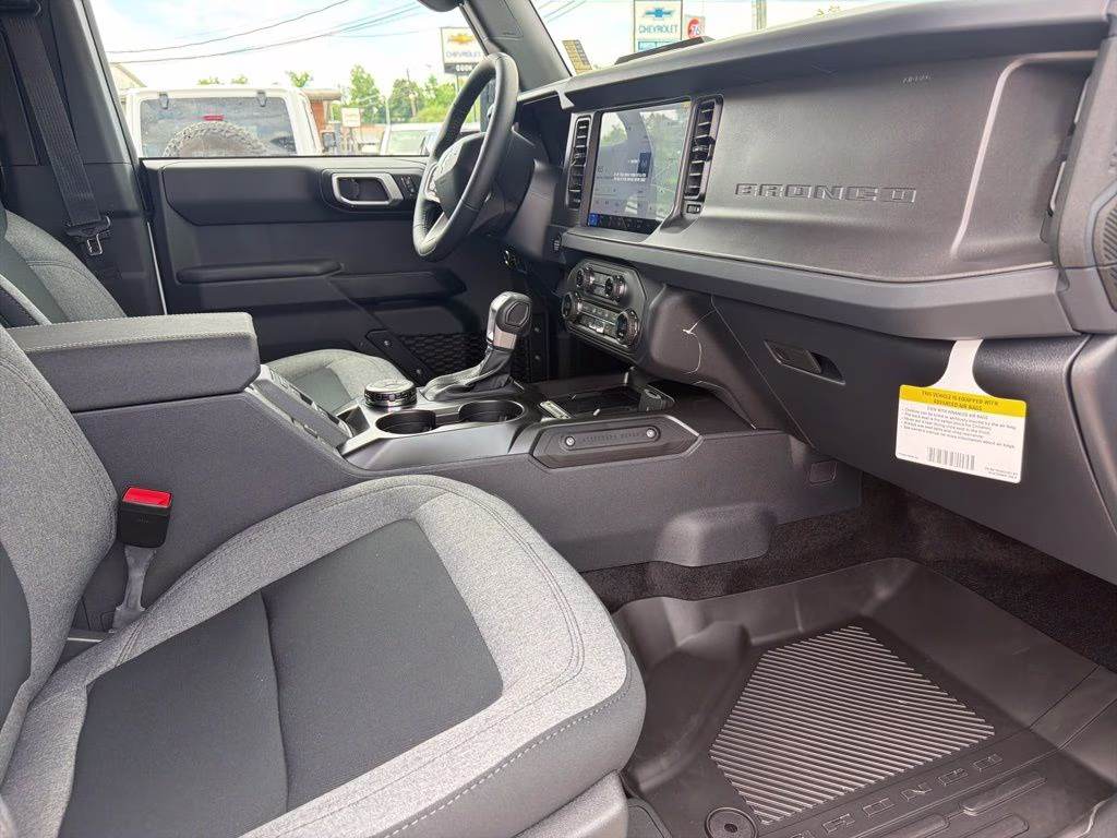 2026 Oxford White Ford Bronco Big Bend 4X4 SUV