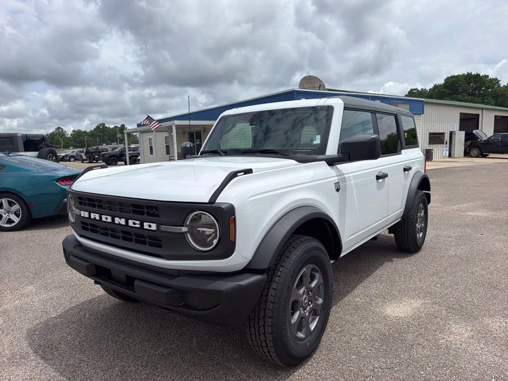 2026 Oxford White Ford Bronco Big Bend 4X4 SUV