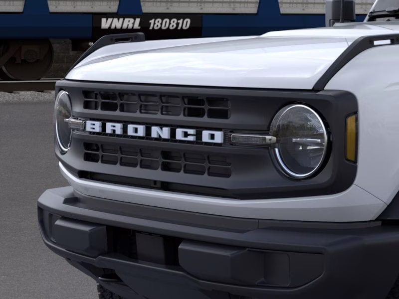 2026 Oxford White Ford Bronco Big Bend 4X4 SUV