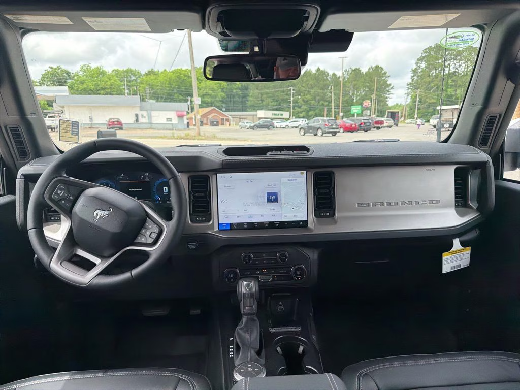 2026 Avalanche Gray Ford Bronco Outer Banks 4X4 SUV