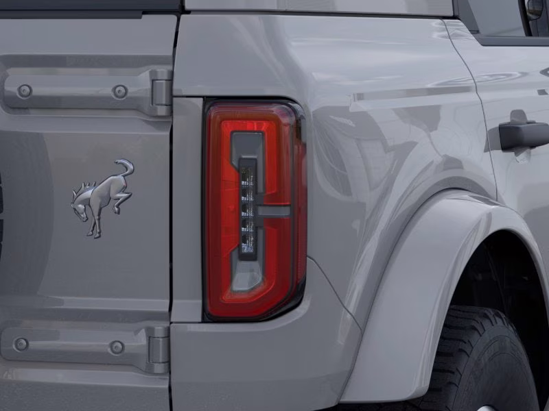 2026 Avalanche Gray Ford Bronco Outer Banks 4X4 SUV