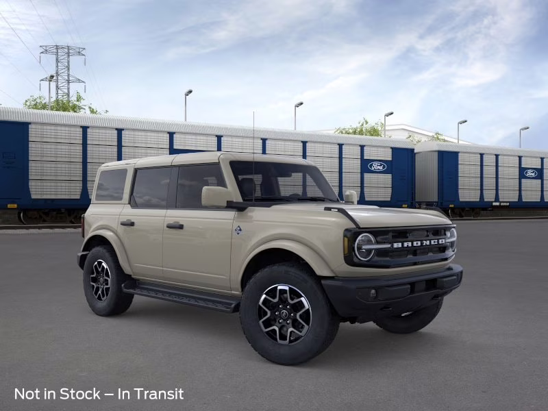 2026 Desert Sand Ford Bronco Outer Banks 4X4 SUV