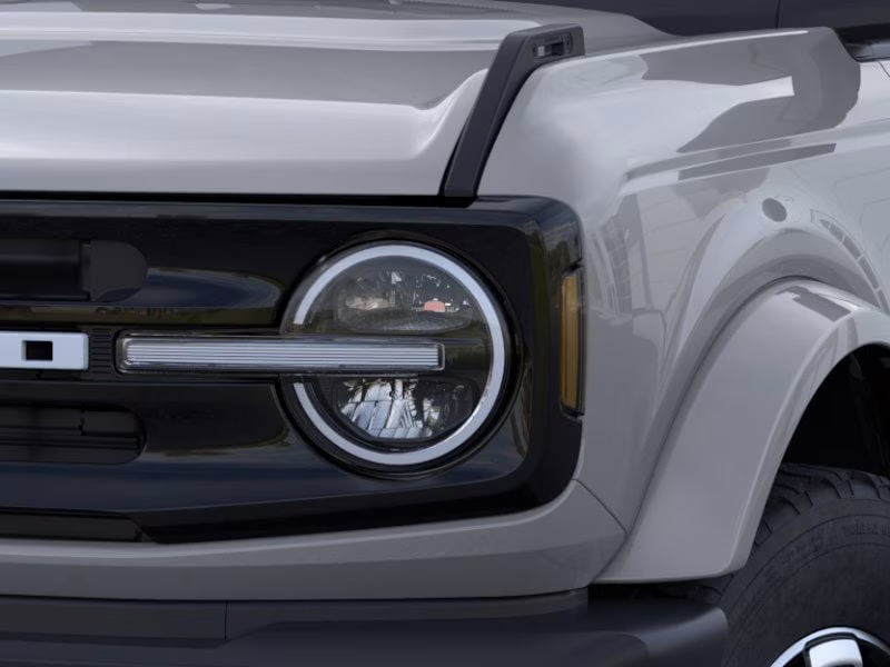 2026 Avalanche Gray Ford Bronco Outer Banks 4X4 SUV