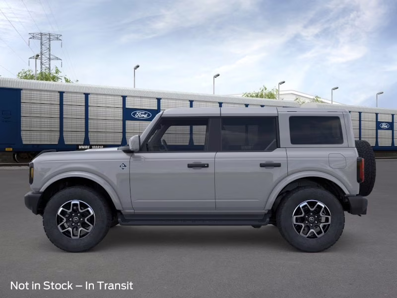 2026 Avalanche Gray Ford Bronco Outer Banks 4X4 SUV