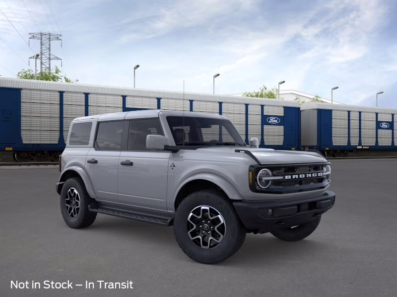 2026 Avalanche Gray Ford Bronco Outer Banks 4X4 SUV
