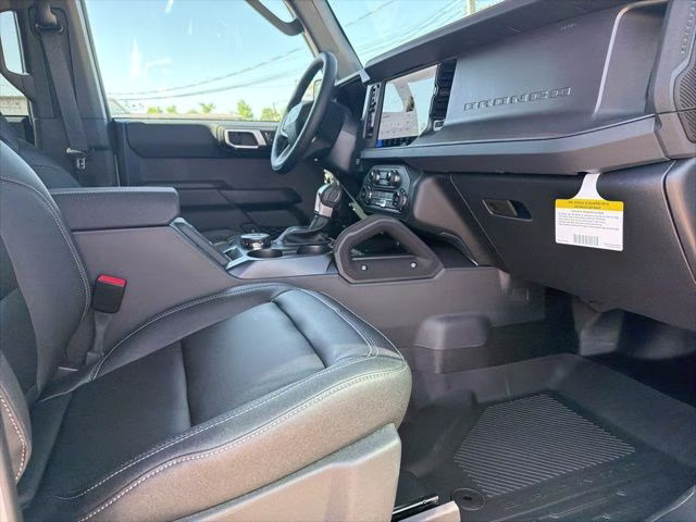 2026 Avalanche Gray Ford Bronco Badlands 4X4 SUV