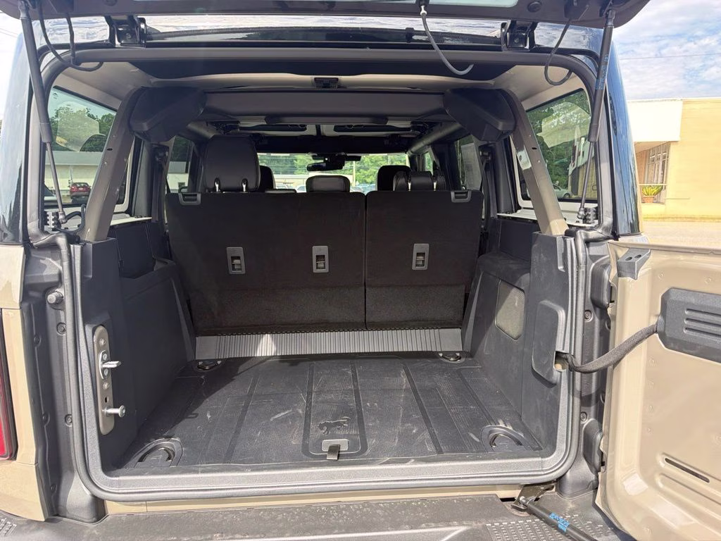 2026 Marsh Gray Ford Bronco Badlands 4X4 SUV