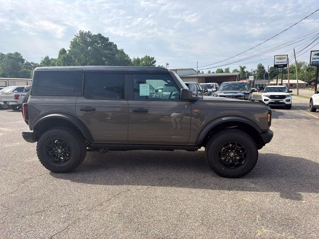 2026 Marsh Gray Ford Bronco Badlands 4X4 SUV