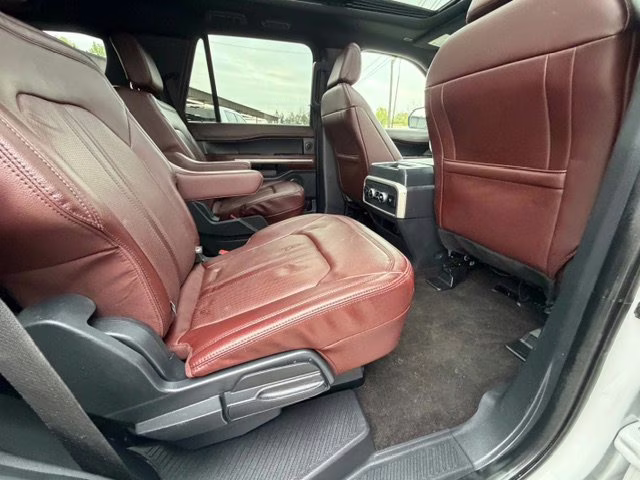 2023 White Ford Expedition Limited RWD SUV