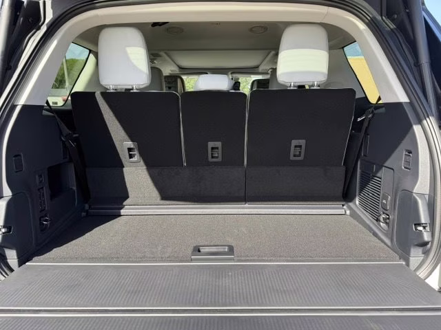 2026 Star White Tri-Coat Ford Expedition Platinum 4X4 SUV