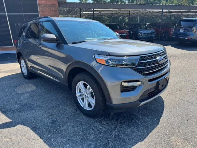 2023 Gray Ford Explorer XLT 4X4 SUV