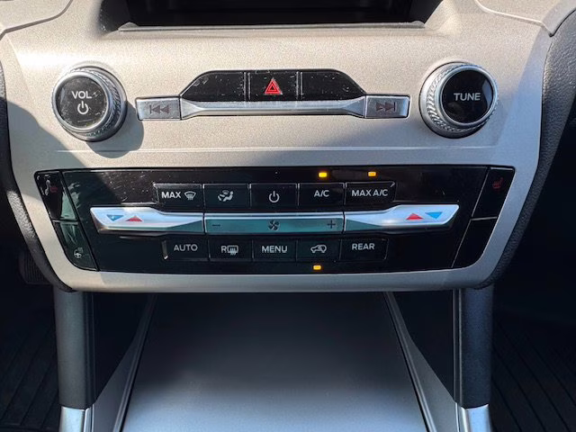 2023 Gray Ford Explorer XLT 4X4 SUV