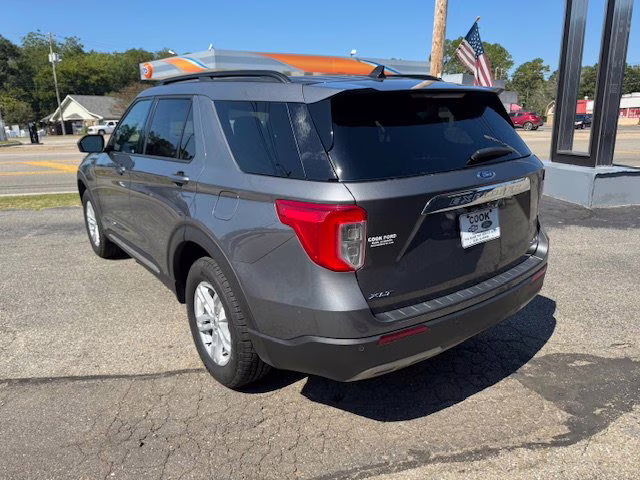 2023 Gray Ford Explorer XLT 4X4 SUV