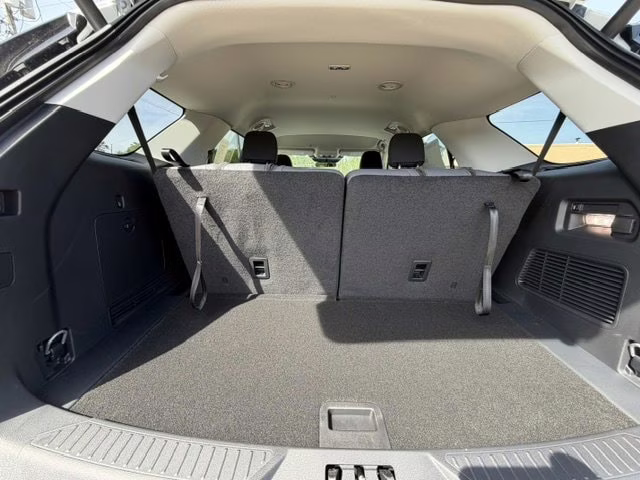 2026 Star White Tri-Coat Ford Explorer Active RWD SUV