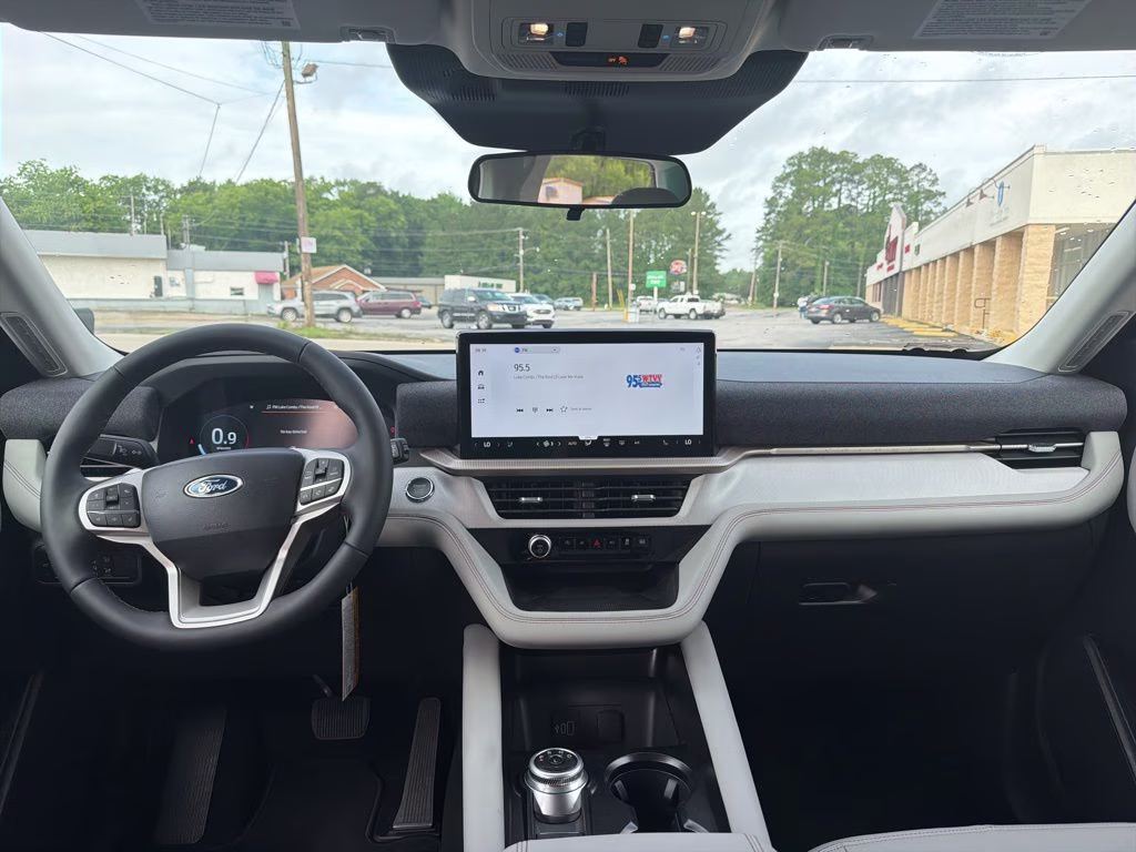 2026 Agate Black Metallic Ford Explorer Active RWD SUV