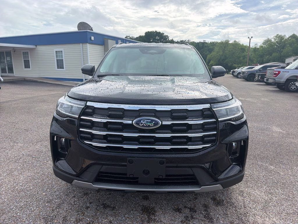 2026 Agate Black Metallic Ford Explorer Active RWD SUV