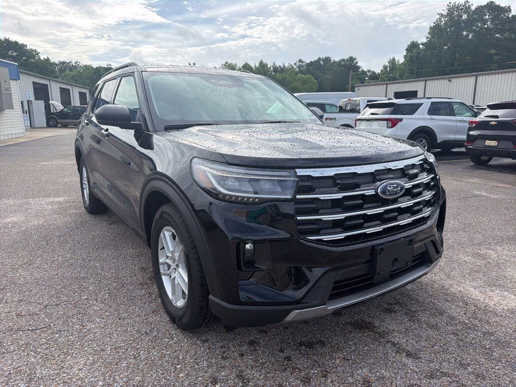 2026 Agate Black Metallic Ford Explorer Active RWD SUV